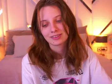 CuteeFoxy  live sex cam