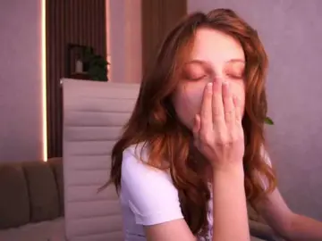 CuteeFoxy  live sex cam