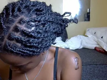 Fine-ass-bitch  live sex cam