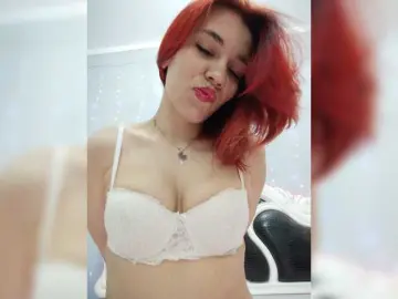 Kitteen  live sex cam