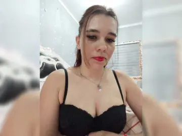 Kitteen  live sex cam