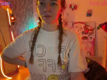 Altertyan  live sex cam