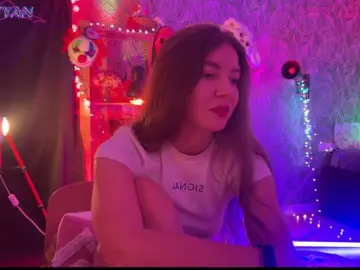 Altertyan  live sex cam
