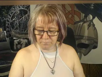 90dTitten  live sex cam