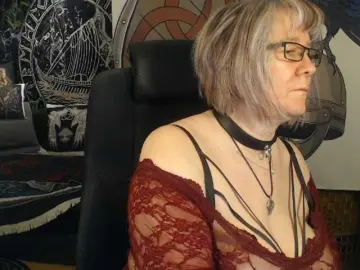 90dTitten  live sex cam