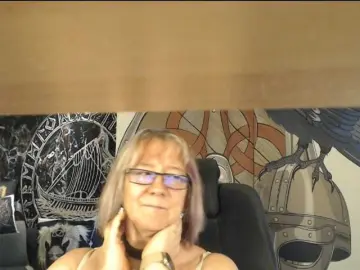 90dTitten  live sex cam