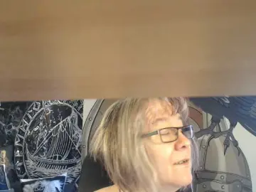 90dTitten  live sex cam