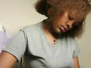 Hot-sexxxy-bitch  live sex cam