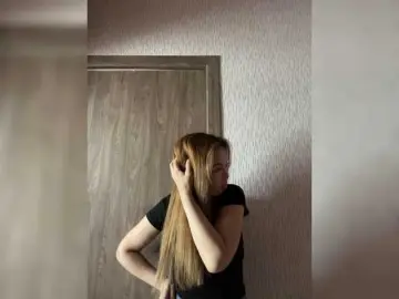 LynnMonica  live sex cam