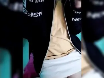 Moon18x  live sex cam