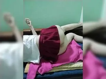 Moon18x  live sex cam