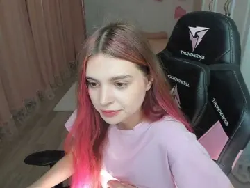 C4ssie  live sex cam