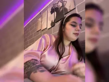 Romalks  live sex cam