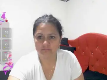 Sexyjhoan81  live sex cam