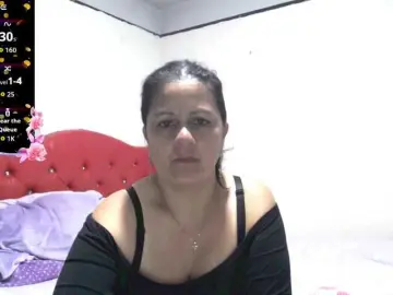 Sexyjhoan81  live sex cam