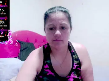 Sexyjhoan81  live sex cam