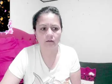 Sexyjhoan81  live sex cam