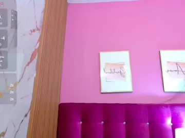 Skinnyindiansluttt  live sex cam