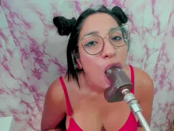 Sweetyblowjob  live sex cam