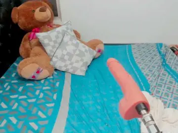 Sweetyblowjob  live sex cam