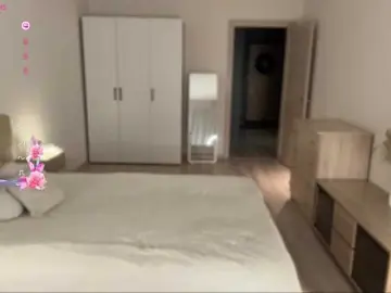 DennaEffinger  live sex cam