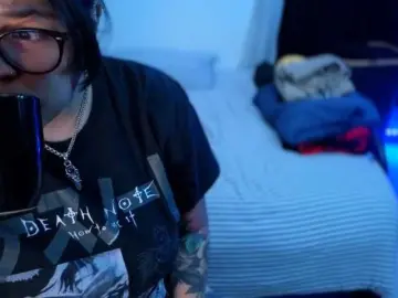 Miacanelaxo  live sex cam