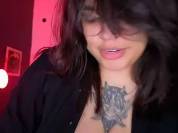 Miacanelaxo  live sex cam