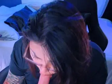 Miacanelaxo  live sex cam