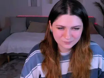 Milenafiery  live sex cam