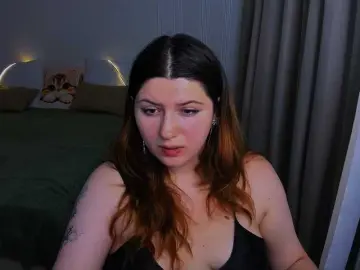 Milenafiery  live sex cam