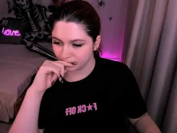 Milenafiery  live sex cam