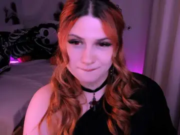 Milenafiery  live sex cam