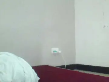 Sweatmelanin  live sex cam