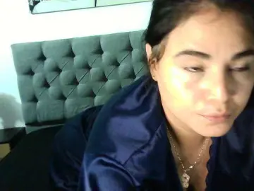AnieRouse  live sex cam