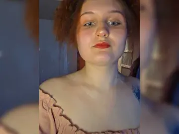 Kiki--Tiki  live sex cam