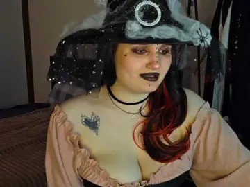 Kiki--Tiki  live sex cam
