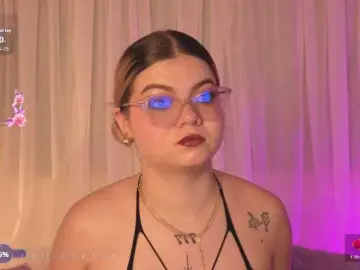 ValkaRusso  live sex cam