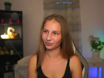 Emmiemurray  live sex cam