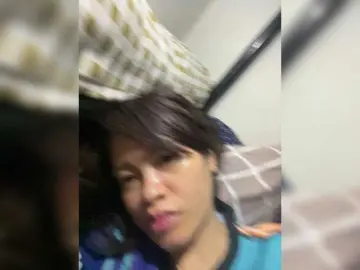 Chix1990  live sex cam