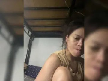 Chix1990  live sex cam