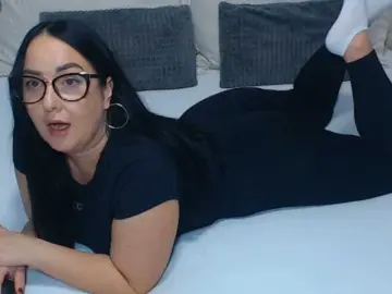 IAmNoNAme  live sex cam