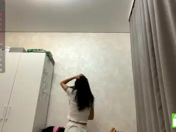 JacquelynClowes  live sex cam
