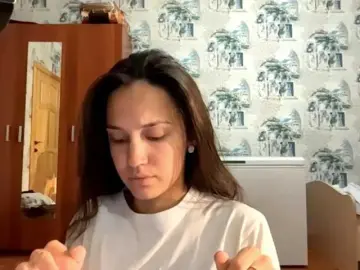 JacquelynClowes  live sex cam