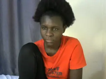 Little-queen  live sex cam