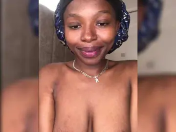 Shantybeib  live sex cam