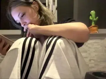 StepanieHohenstein  live sex cam