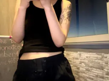StepanieHohenstein  live sex cam