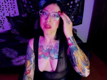 Alicerose34  live sex cam