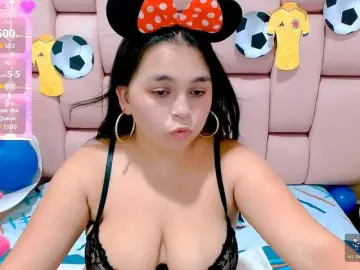 Naylahot18  live sex cam