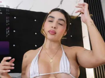 Annyy-Rosse  live sex cam